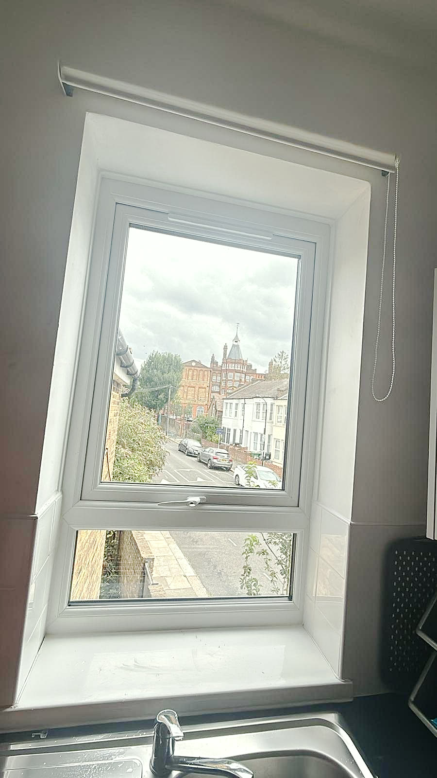 Kitchen window over the sink, London, fitted by Termopane Windows
