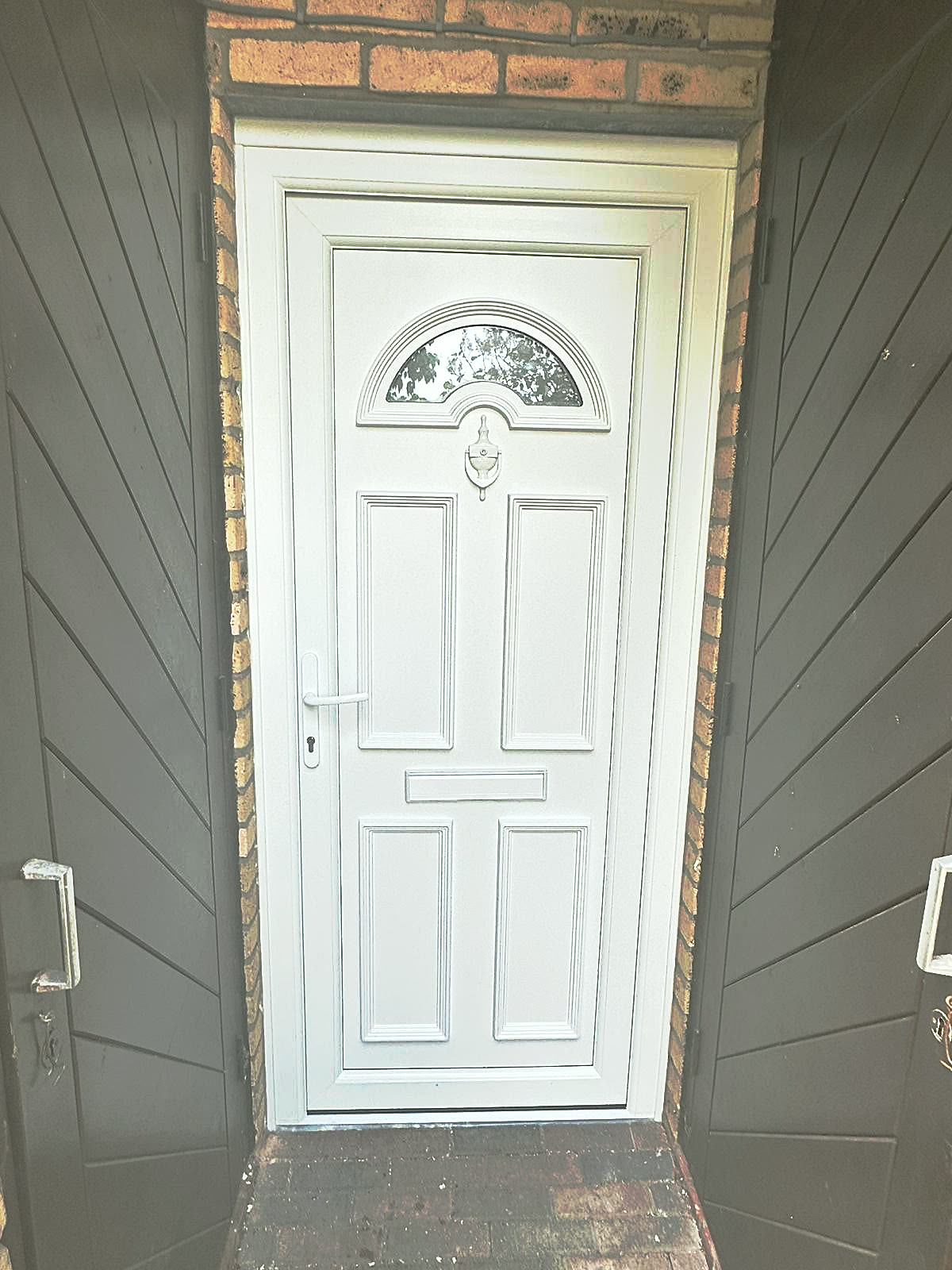 White uPVC front door with fanlight glass, London, fitted by Termopane Windows